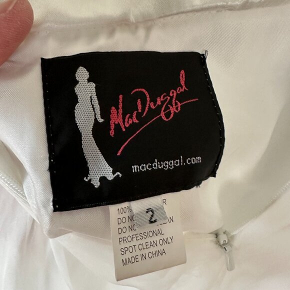 Mac Duggal - Beaded Cutout Bodice Chiffon - Gold & White Gown - NWT - Size 2 - Picture 8 of 13